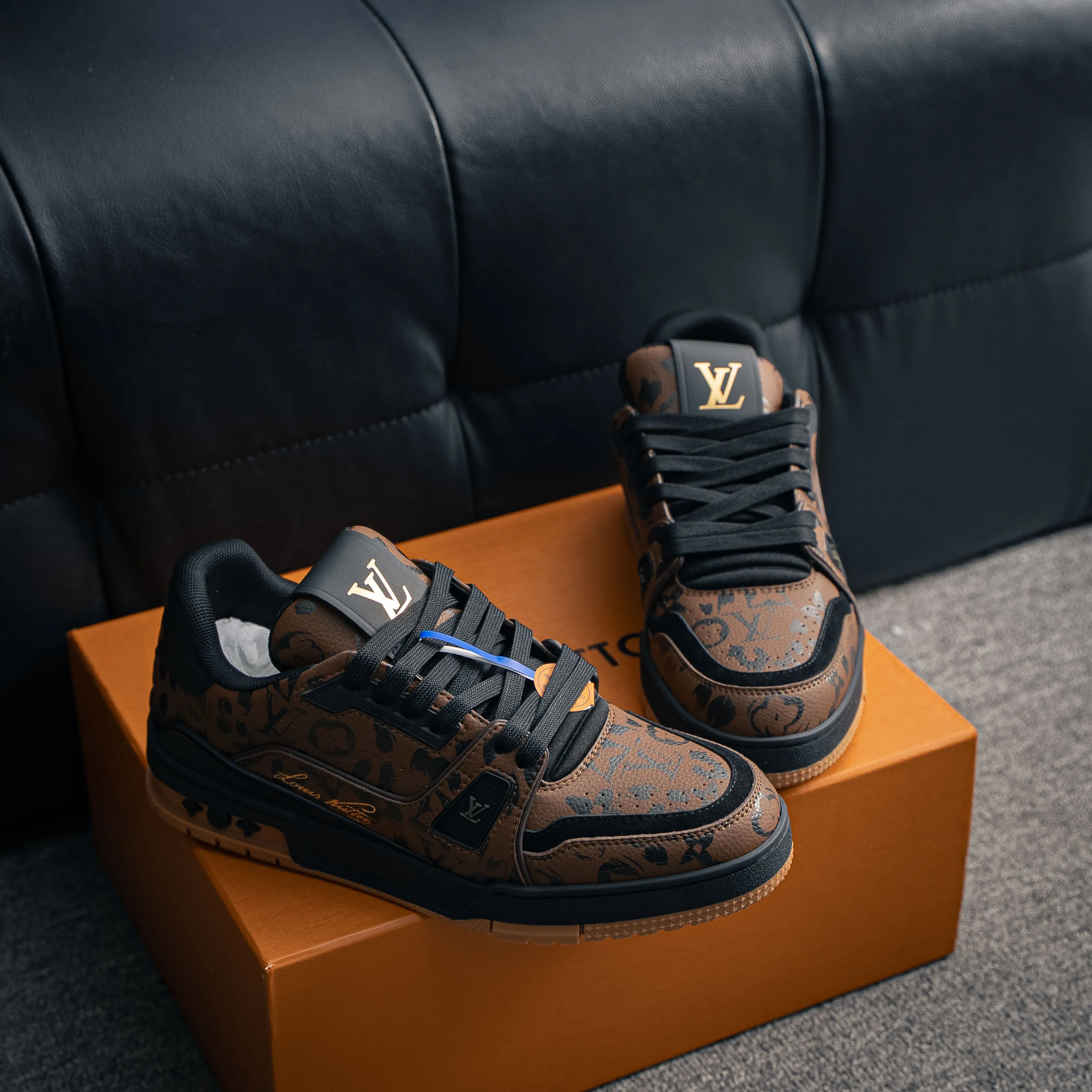 # Louis Vuitton Trainer Sneaker Low Versatile Skate Shoes NFC Authentic